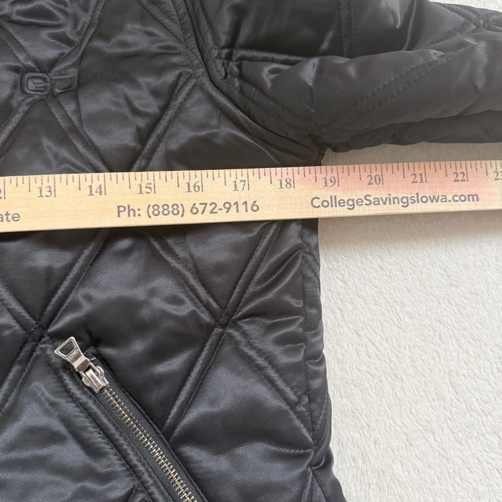 Guess Quilted Cropped Jacket Size M Black Snap Front Puffer Coat Moto ZipPockets - Picture 9 of 16